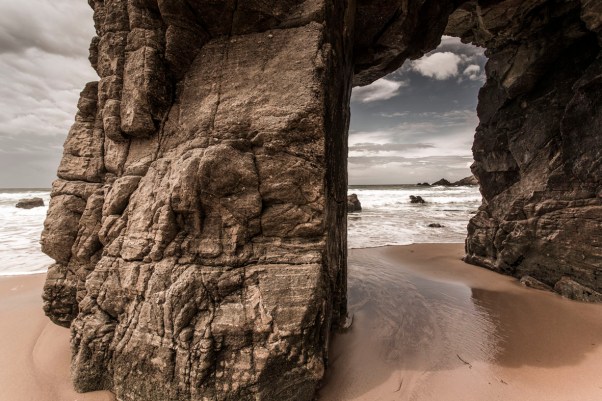 Felsbogen von Port Blanc © Michael Kneffel