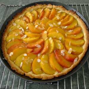 unsere Pfirsich-Tarte, frisch aus dem Ofen © Michael Kneffel