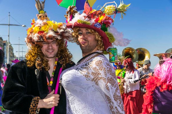 wilde Kerle beim Karneval in Dünkirchen © Michael Kneffel