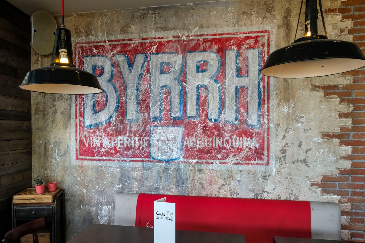 im Café de la Plage © Michael Kneffel